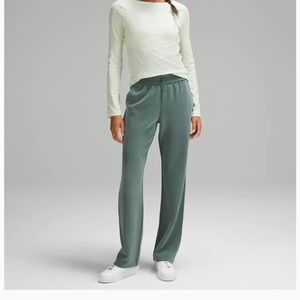Lululemon Softstream high rise pant in dark forest green